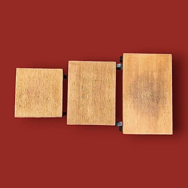 Trio de tables gigognes en bois et fer forgé – style brutaliste – années 60