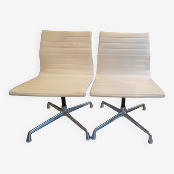 Pair of chairs "Alu chair EA101" Charles & Ray Eames 1973-1975