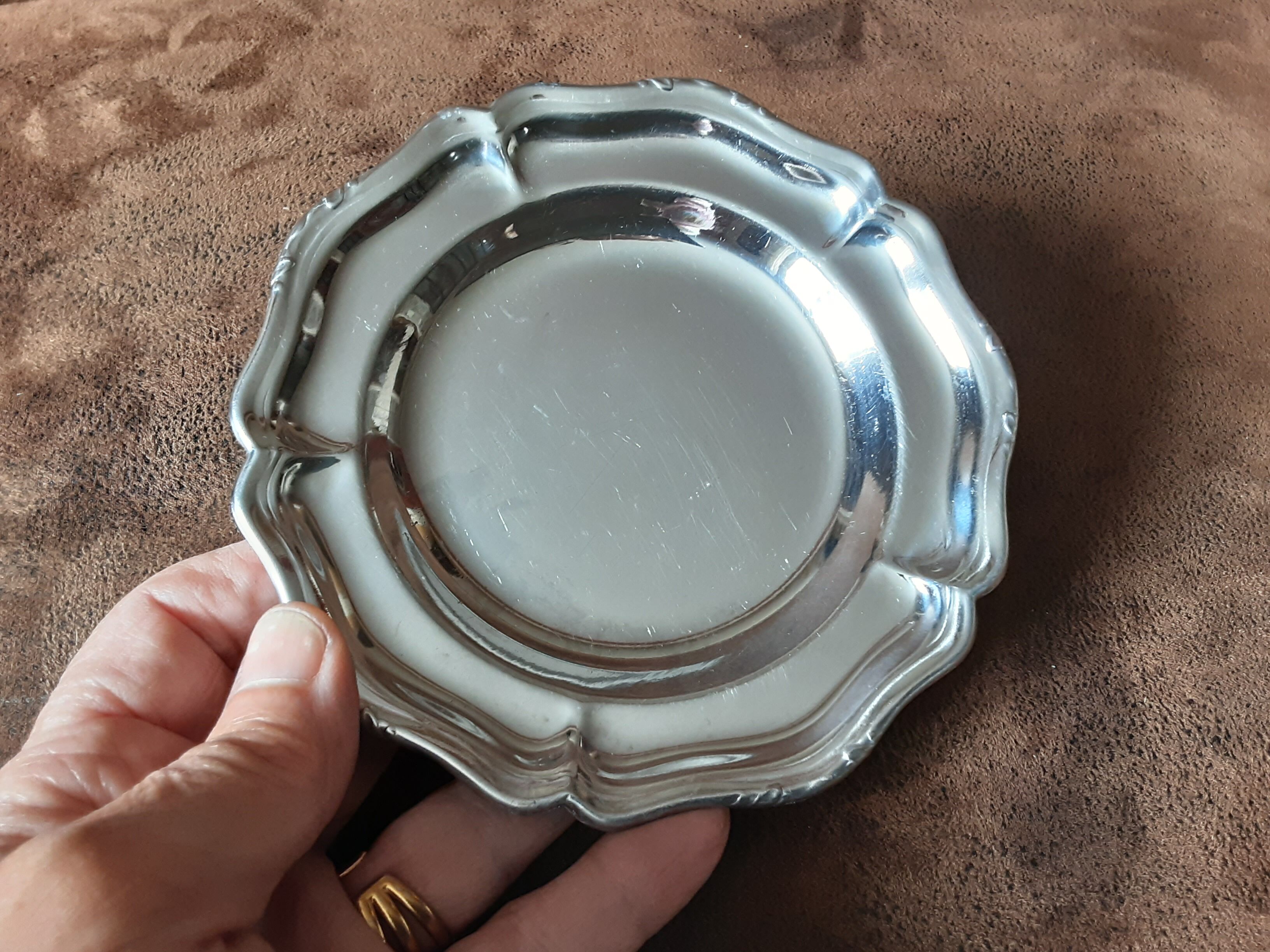 Set of 5 metal coasters