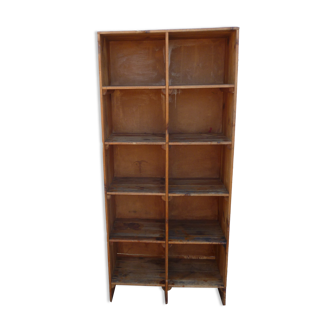 Vintage shelf cabinet with wooden lockers