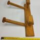 Portemanteau mural vintage en bois massif, deux patères, 35 cm