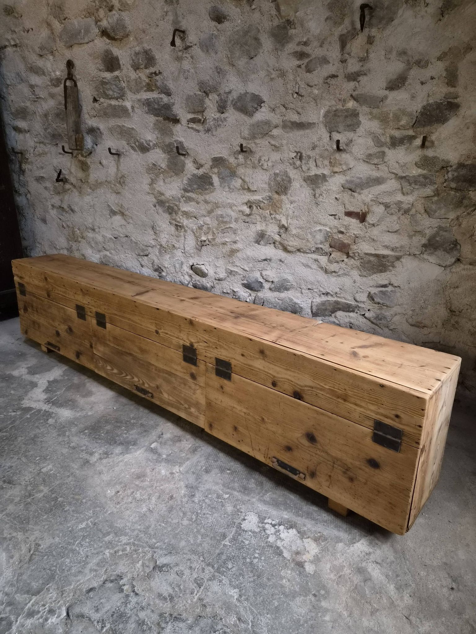 Old French industrial workshop furniture in pine / storage bench, circa 1880–1900