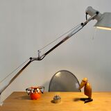 Artemide Tolomeo mini desk lamp on pliers and design Michele De Lucchi - Giancarlo Fassina