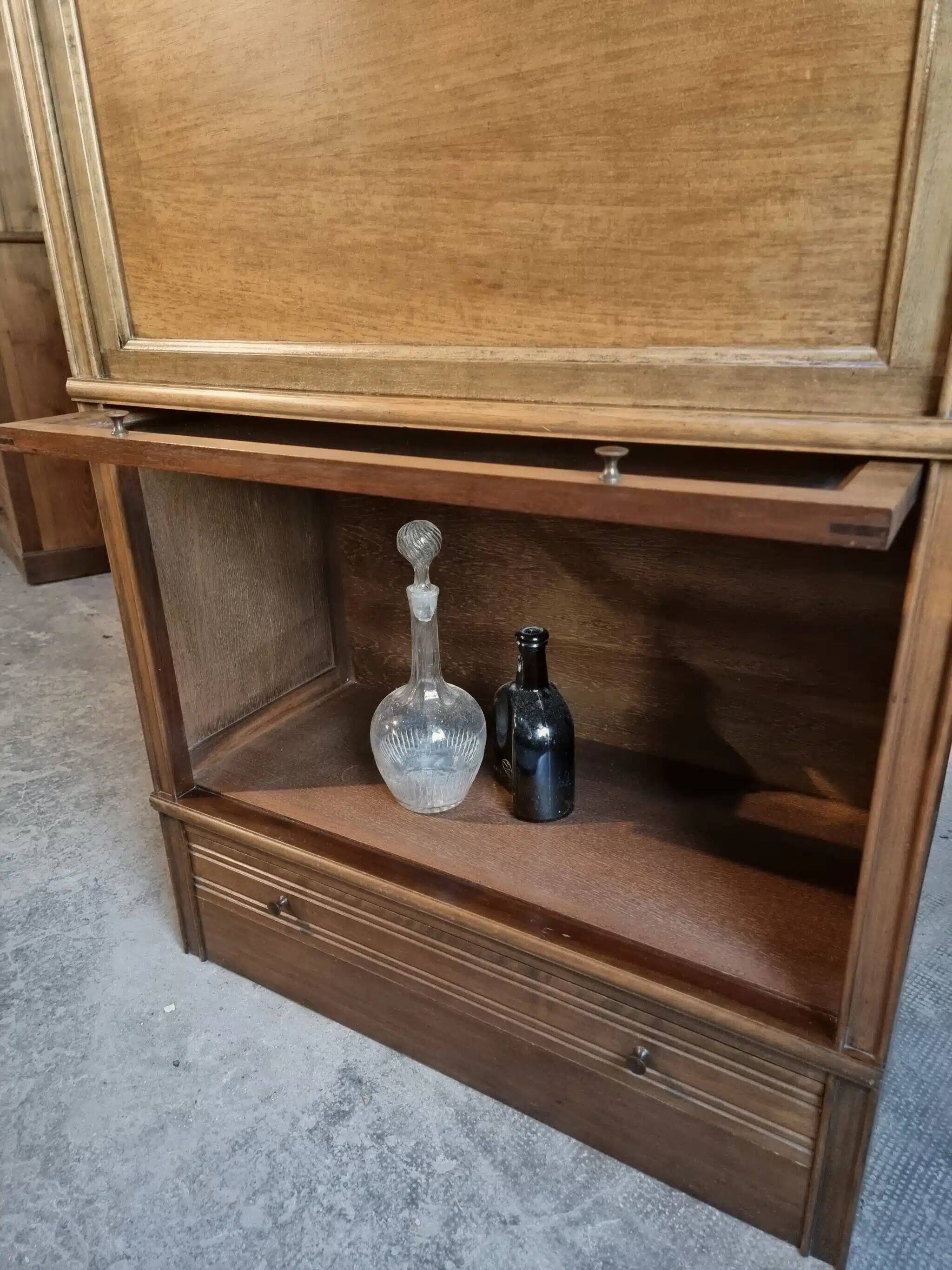 Vintage Globe Wernicke drinks buffet, modular mahogany bar cabinet, 1960s display case.