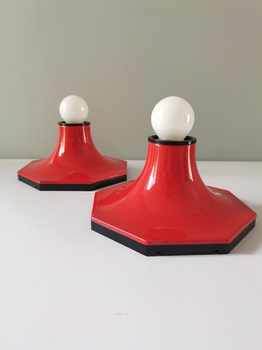 Paire d'appliques italiennes années 80