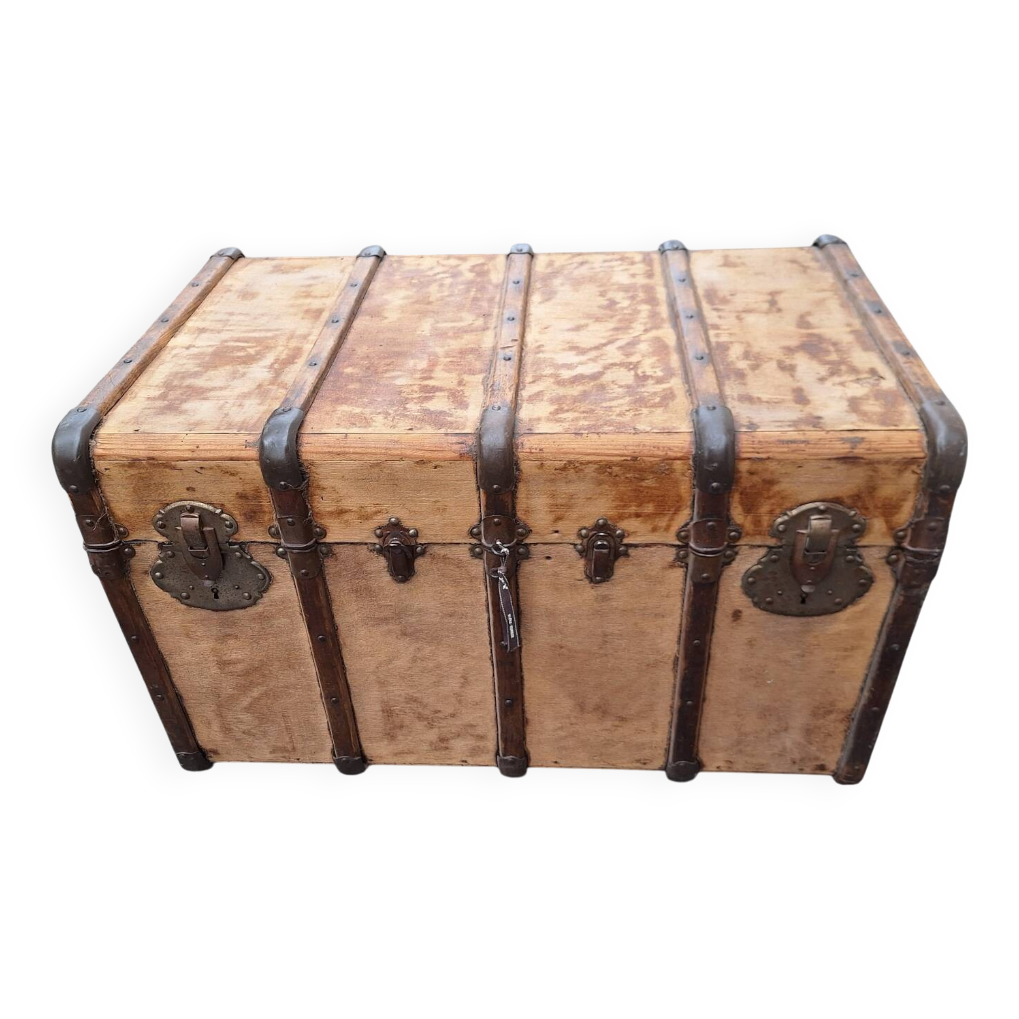 Wooden chest/box