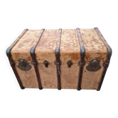 Wooden chest/box