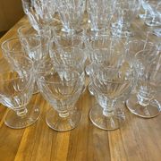 Crystal service of 44 glasses and 2 jugs from the 1930s.