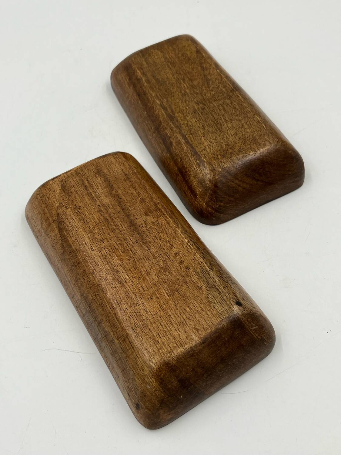 Duo of wooden aperitif dishes