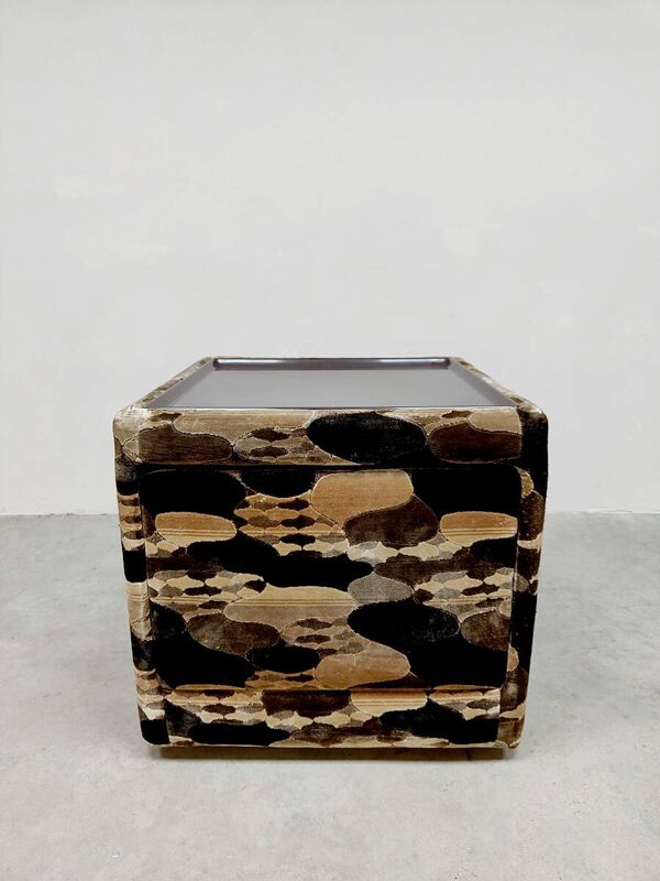 Table de chevet de table d'armoire de boîte de camouflage vintage