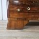 Commode Art Déco en noyer et laiton