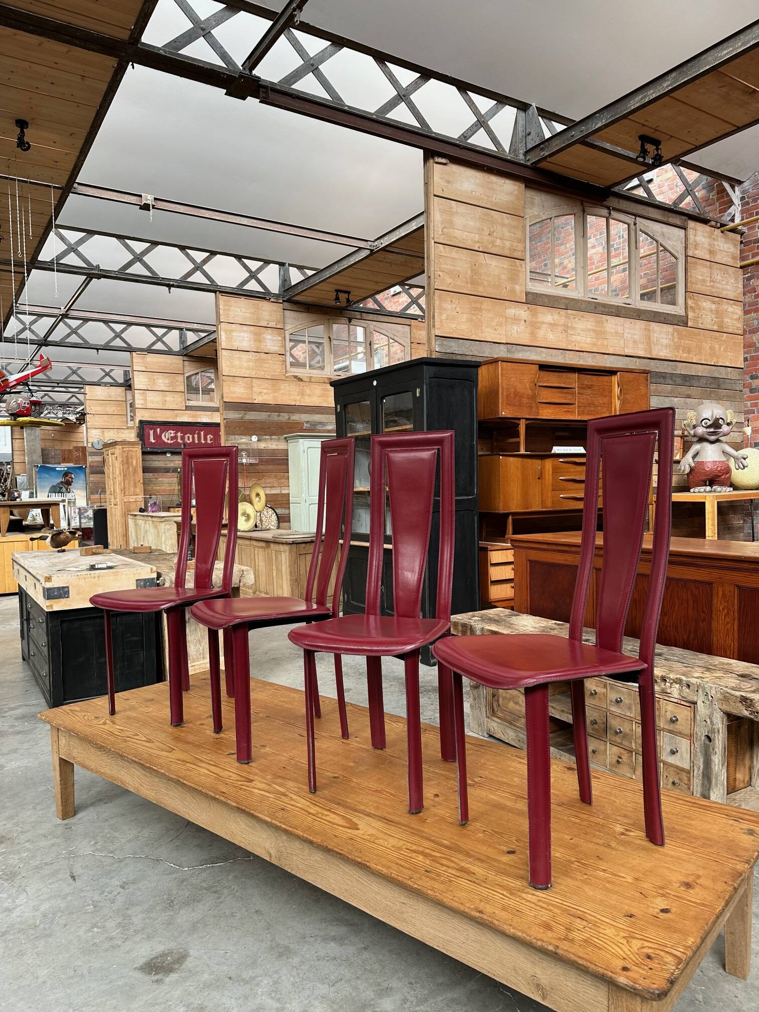 Suite de 4 chaises en cuir  de marque dad 1960’s