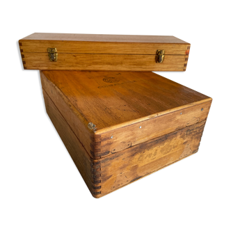 2 boxes in roch wood