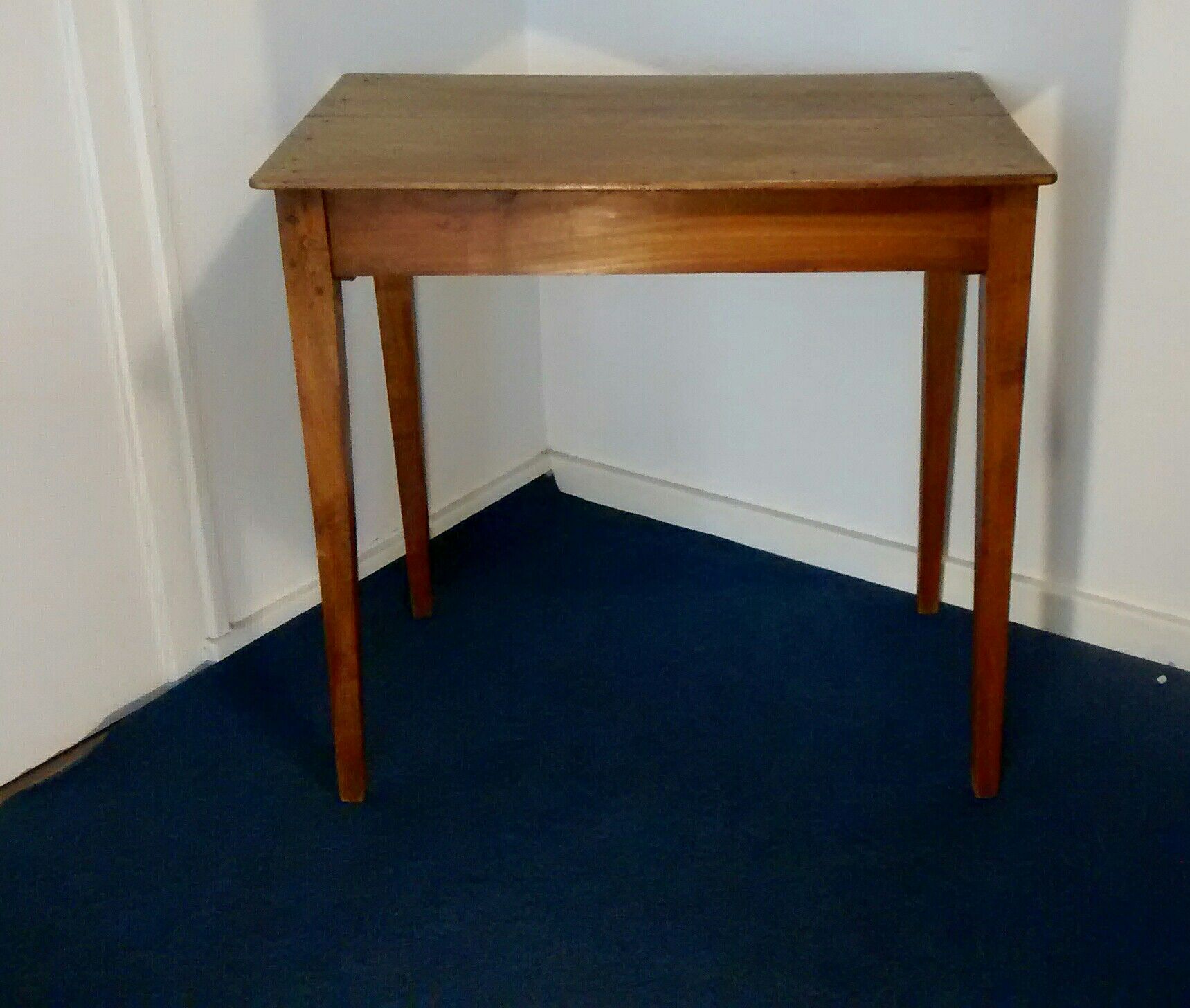 Bureau pieds fuseaux