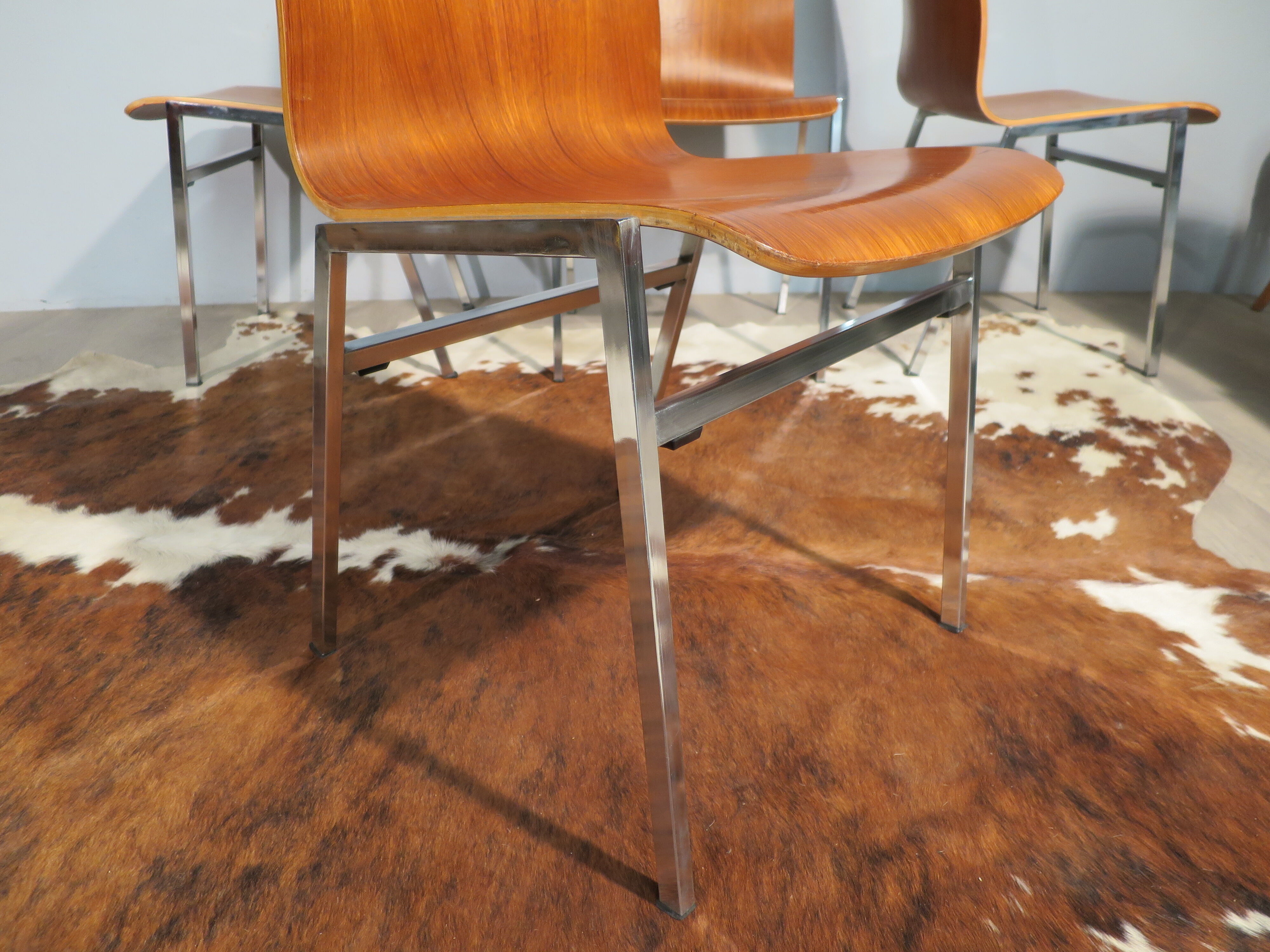 Set of 6 chairs teak and chrome