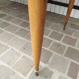 Table pieds compas