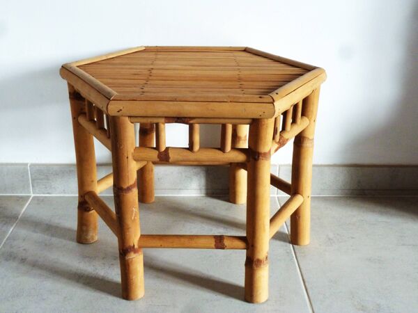 Table d'appoint en bambou, table basse bambou, tabouret bambou.