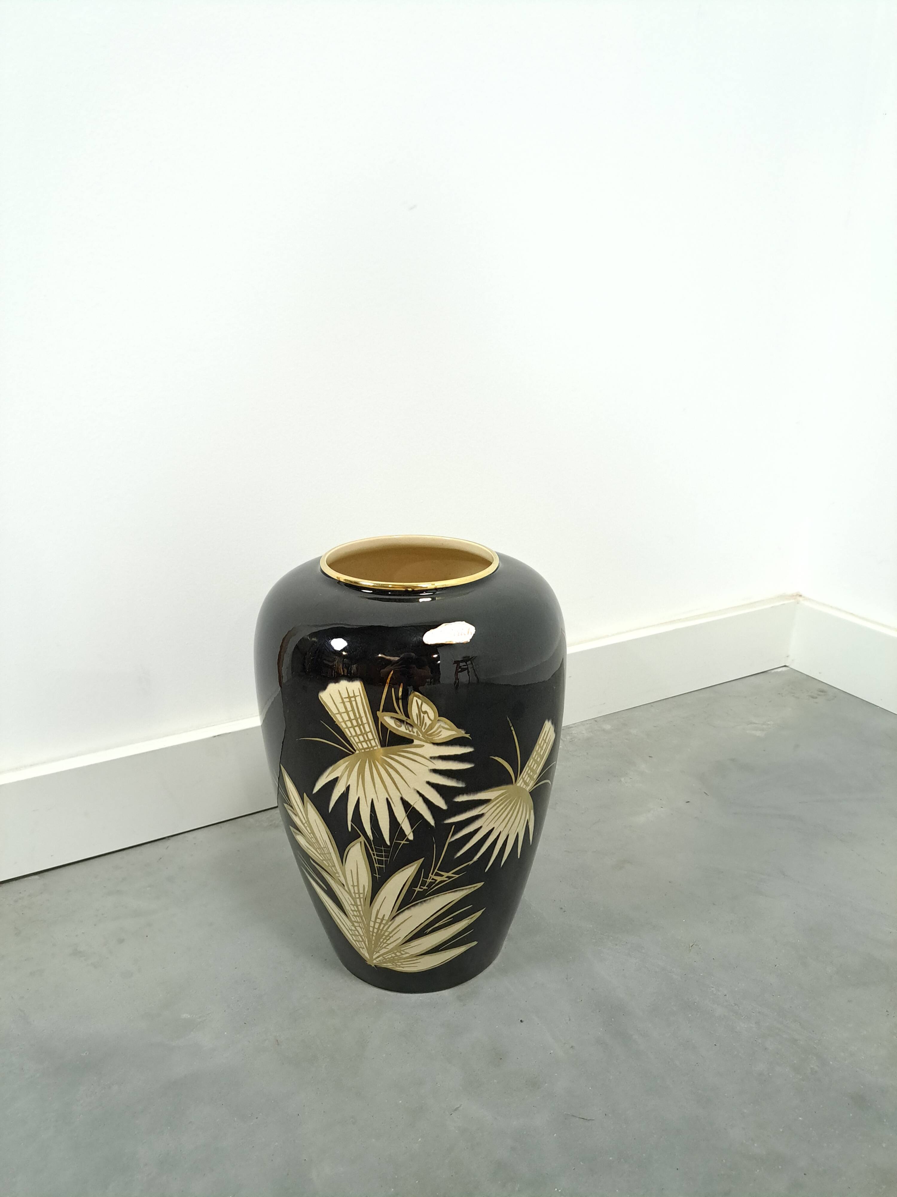 Porseleinen  vintage zwarte vaas Foreign, Scheurich, met gouden details en graan