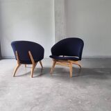 Set of two mid century lounge or cocktail chairs by Theo Ruth for Artifort