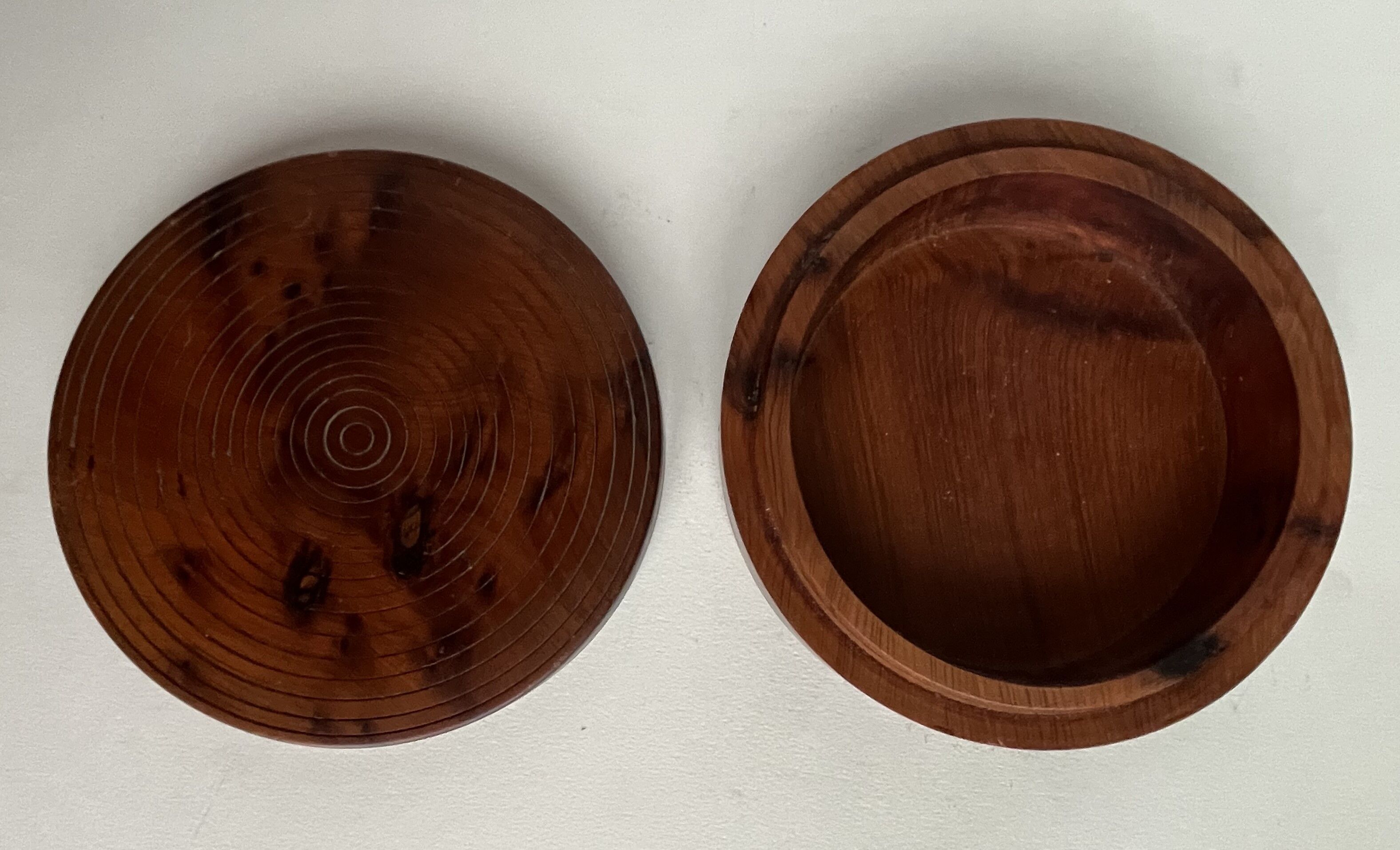 Bonbonnière ronde en bois