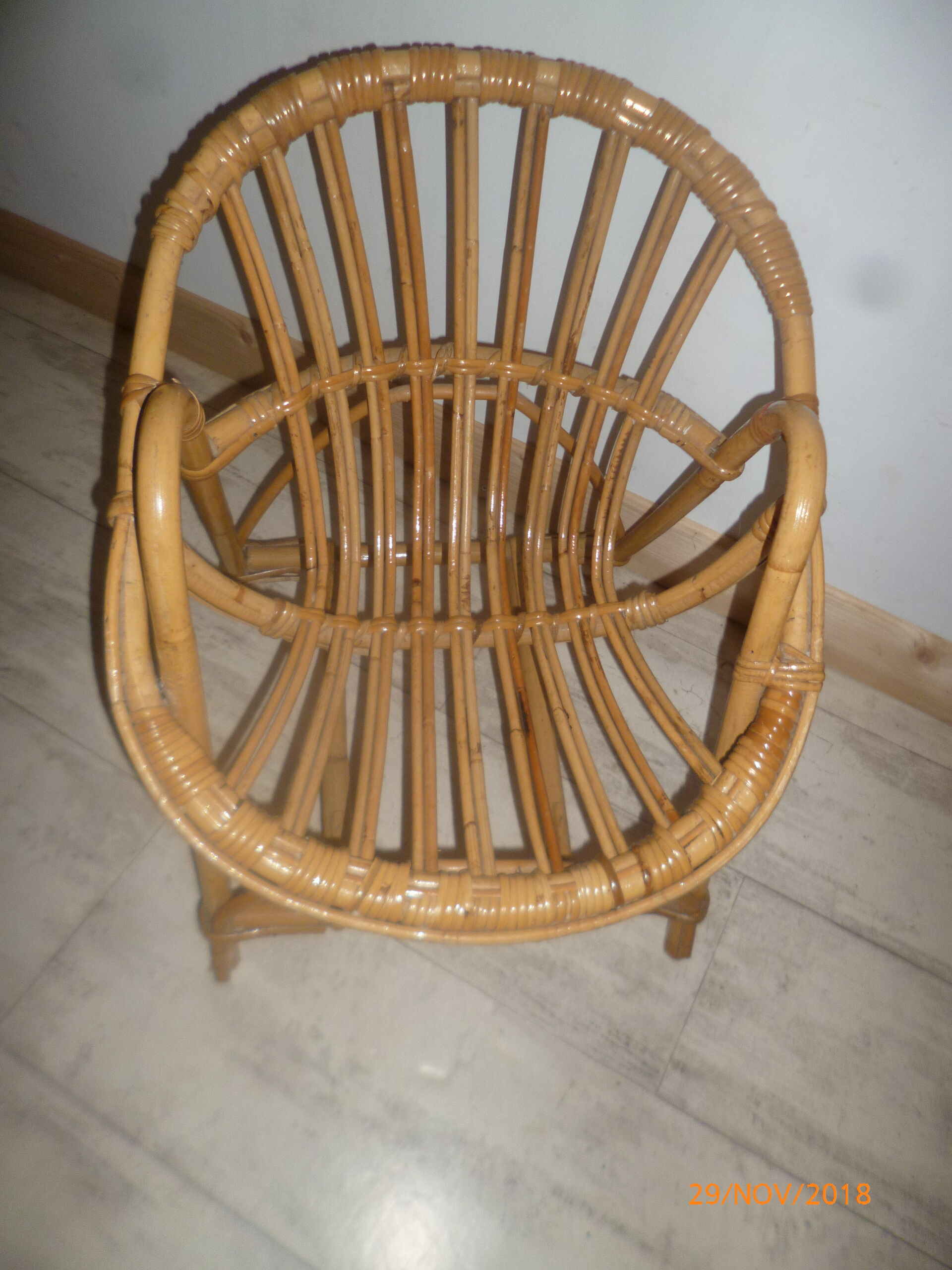 Fauteuil rotin coquille 1960/1970