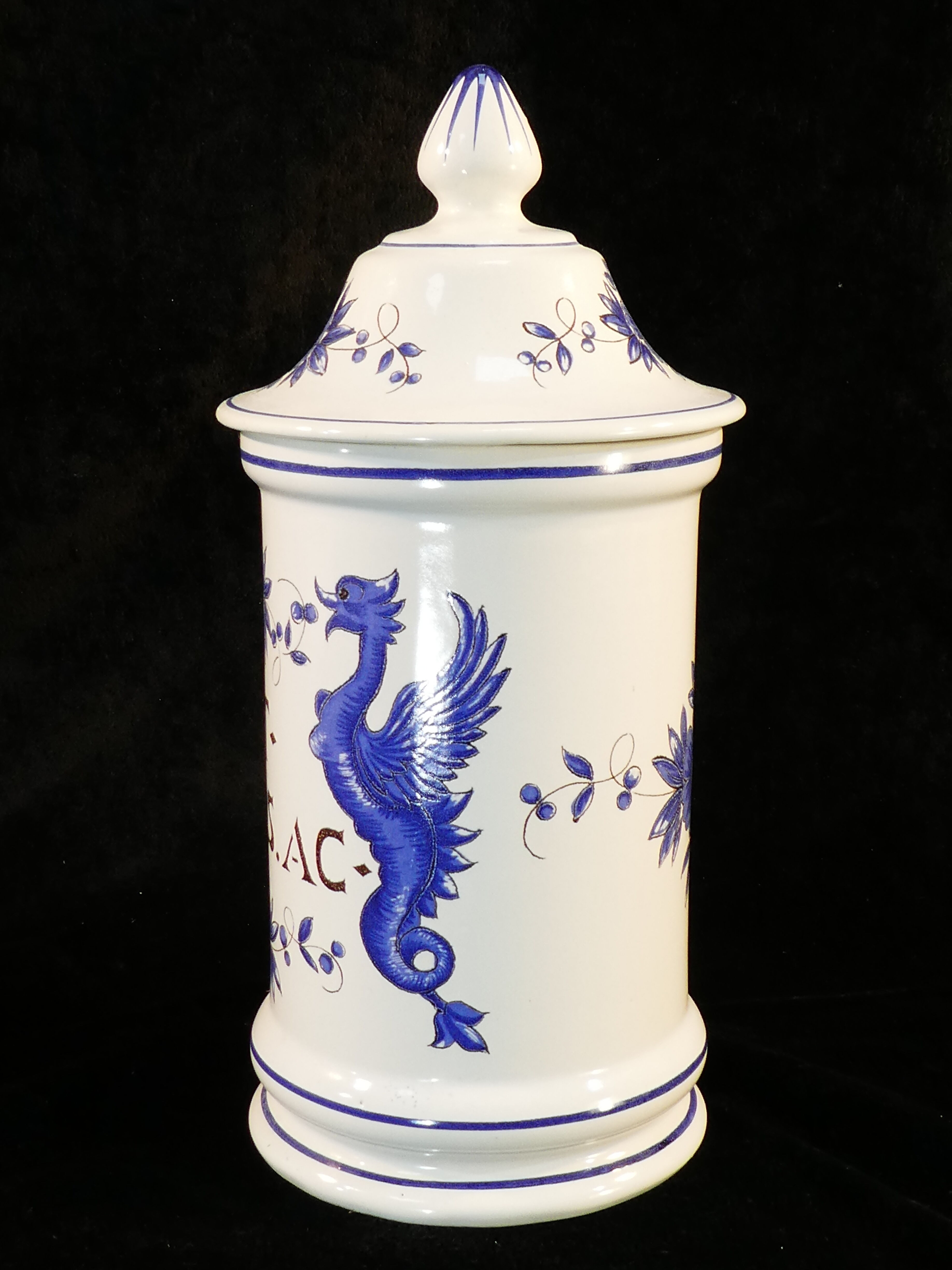 Pot a pharmacy - ext- ruscus. ac in faience of st clement