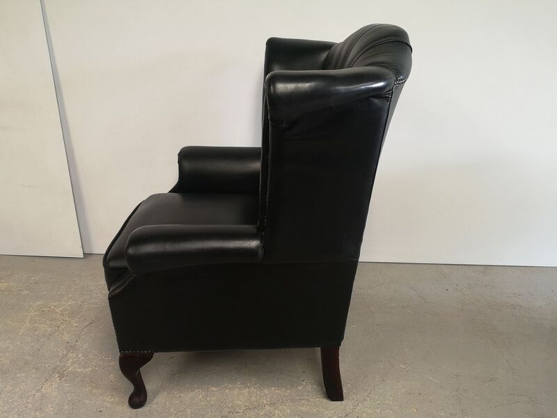 Fauteuil bergère chesterfield cuir noir