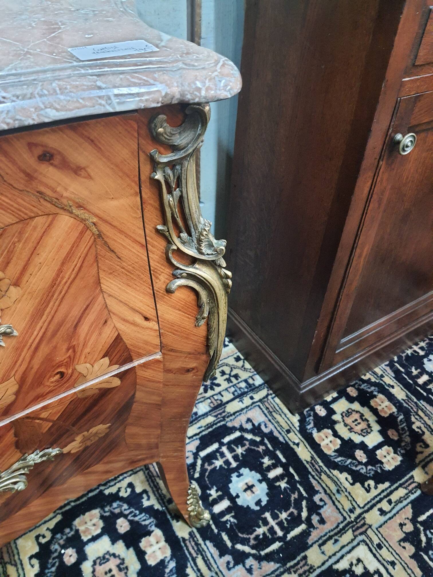 Marquetry chest of drawers