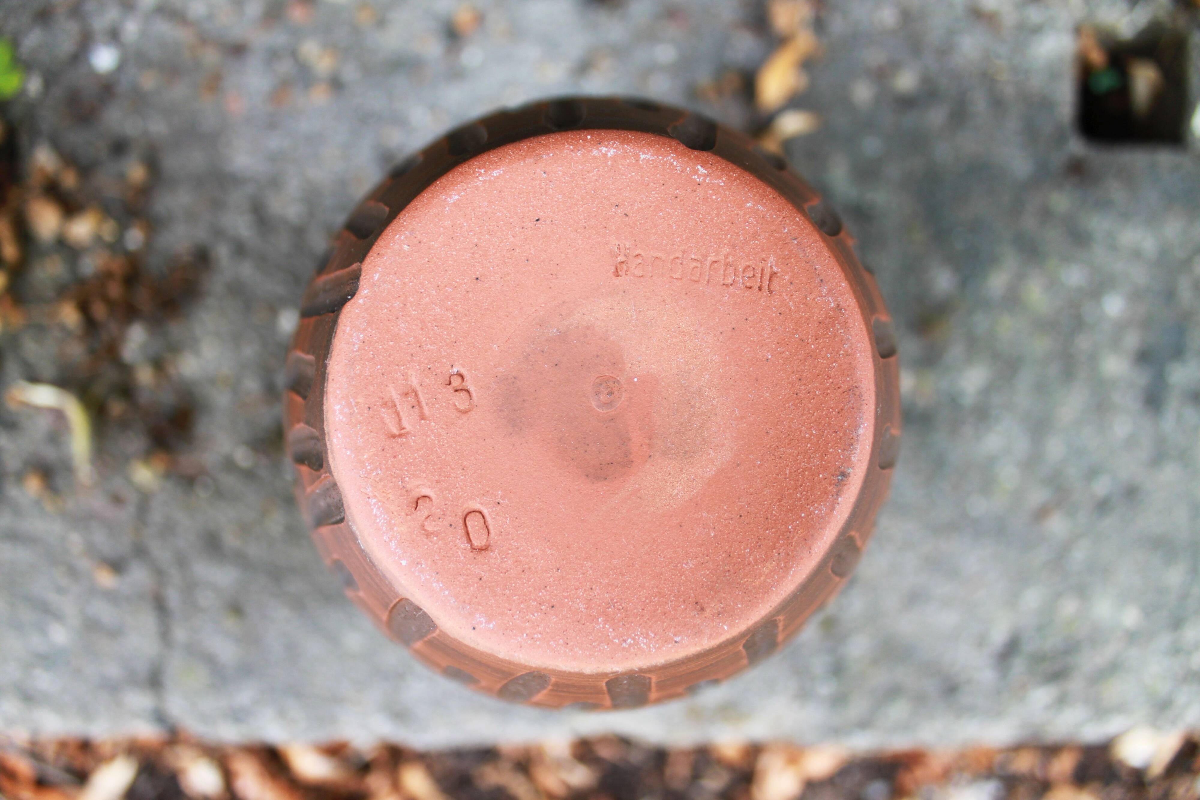 Ilkra Eldelkeramik vase, red clay, 60.