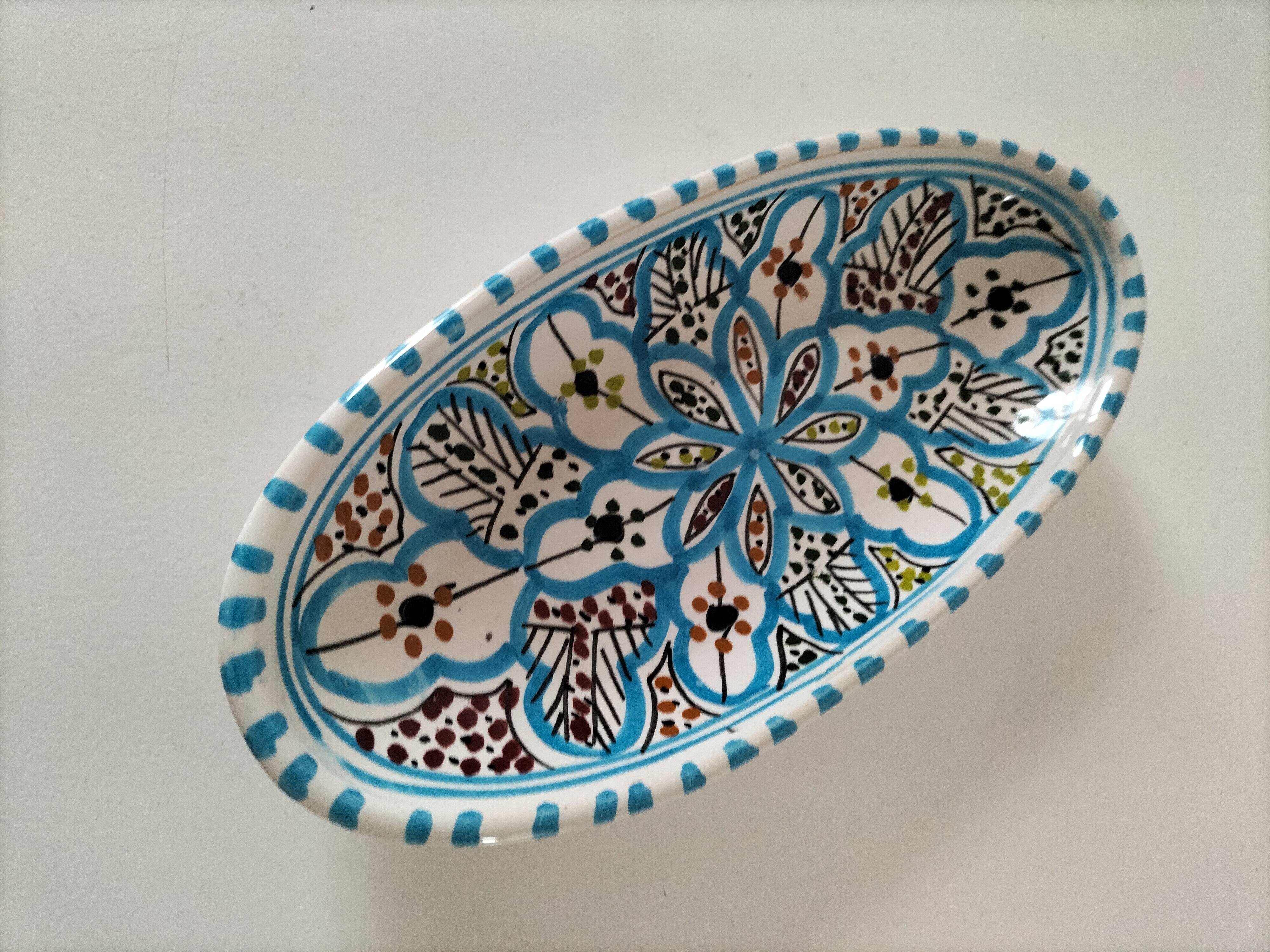 Moroccan glazed ceramic dish, Safi craftsmanship style