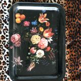 Black tray with floral motifs