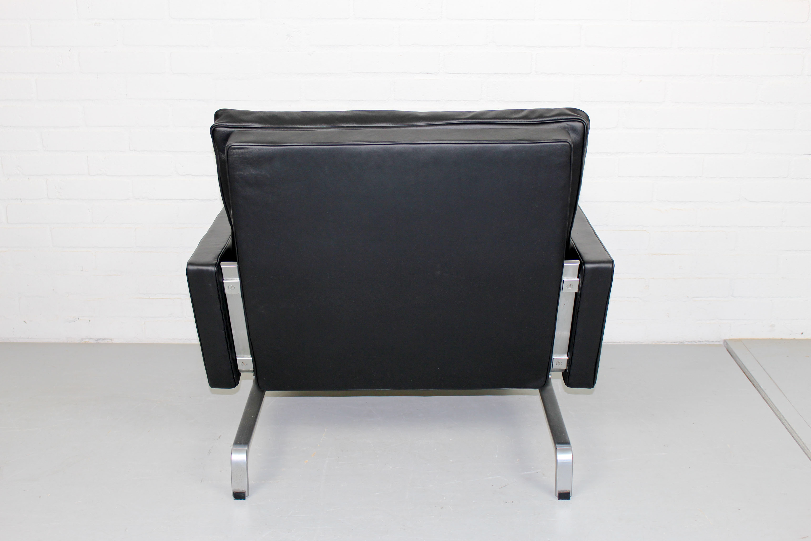 Set 2 vintage PK31/1 Lounge Chair & PK61 Coffee Table by Poul Kjaerholm for E. Kold Christensen