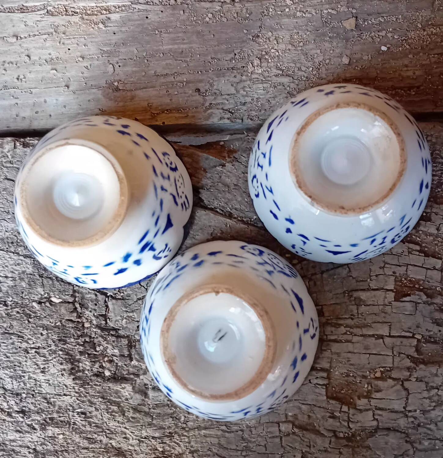 Petits bols faïence bleue et blanche