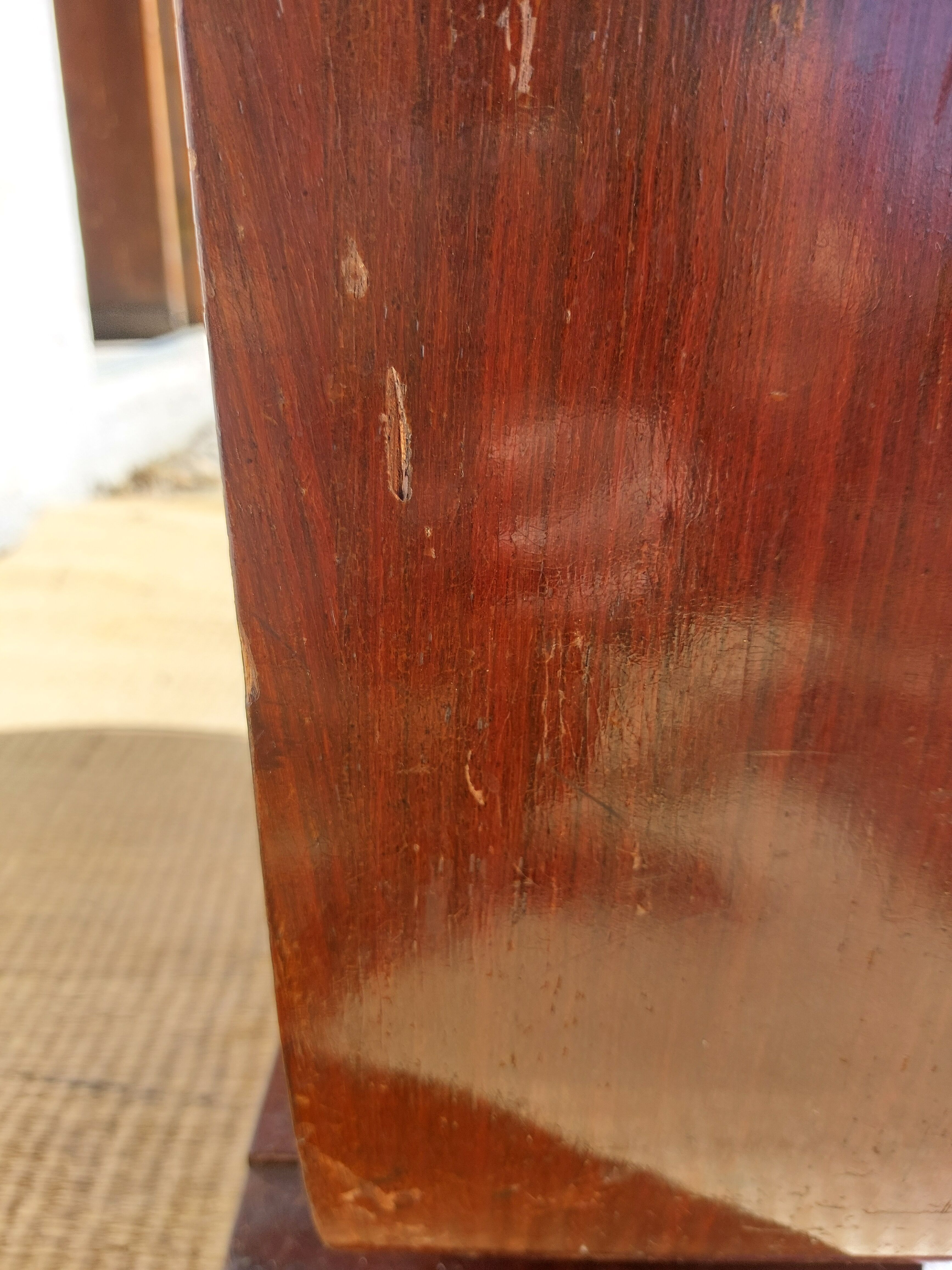 round pedestal table, Art Deco