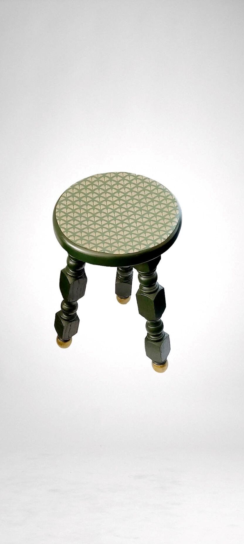 Vintage tripod stool