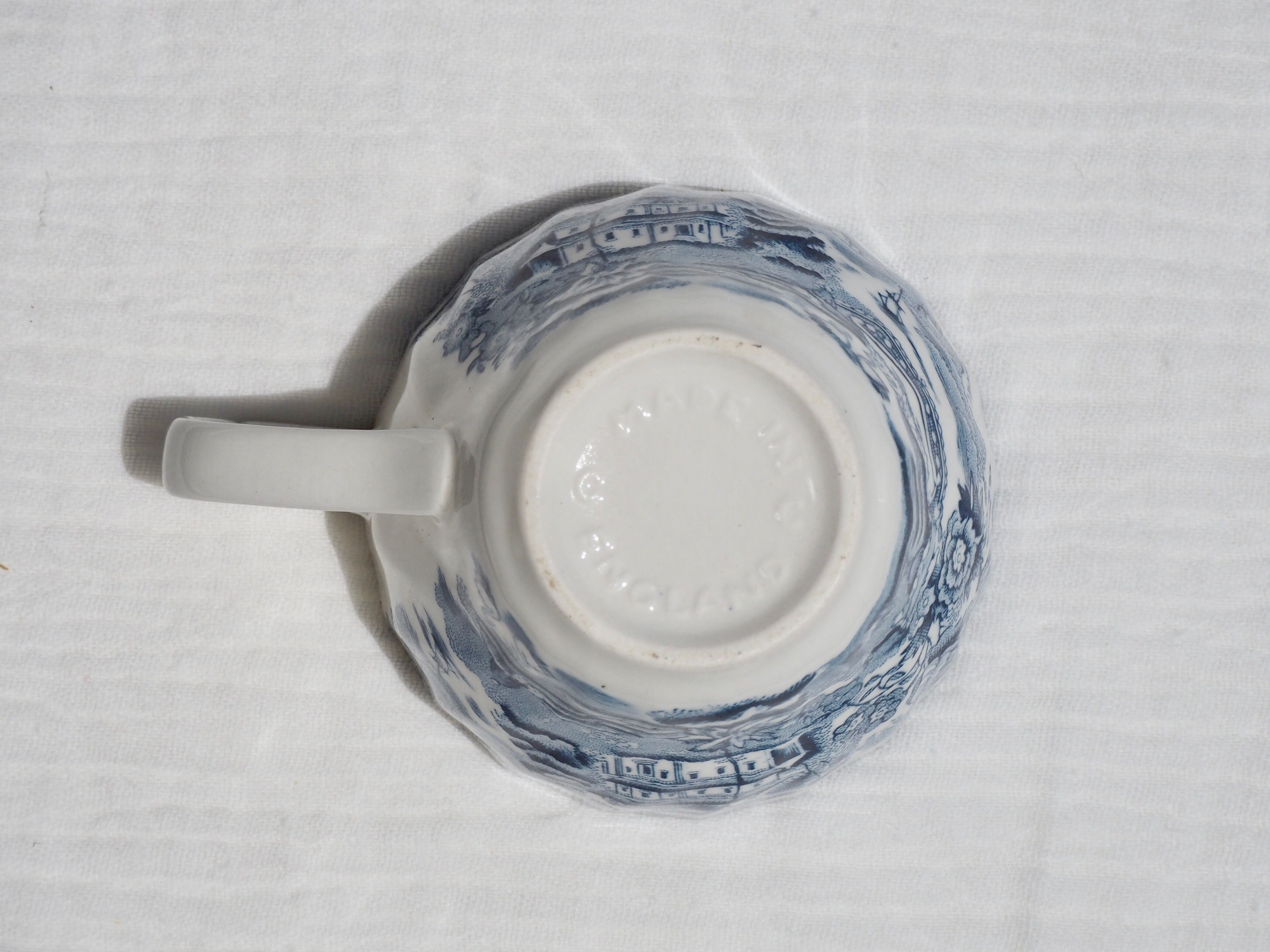 Set of 11 Churchill coffee cups with blue English patterns