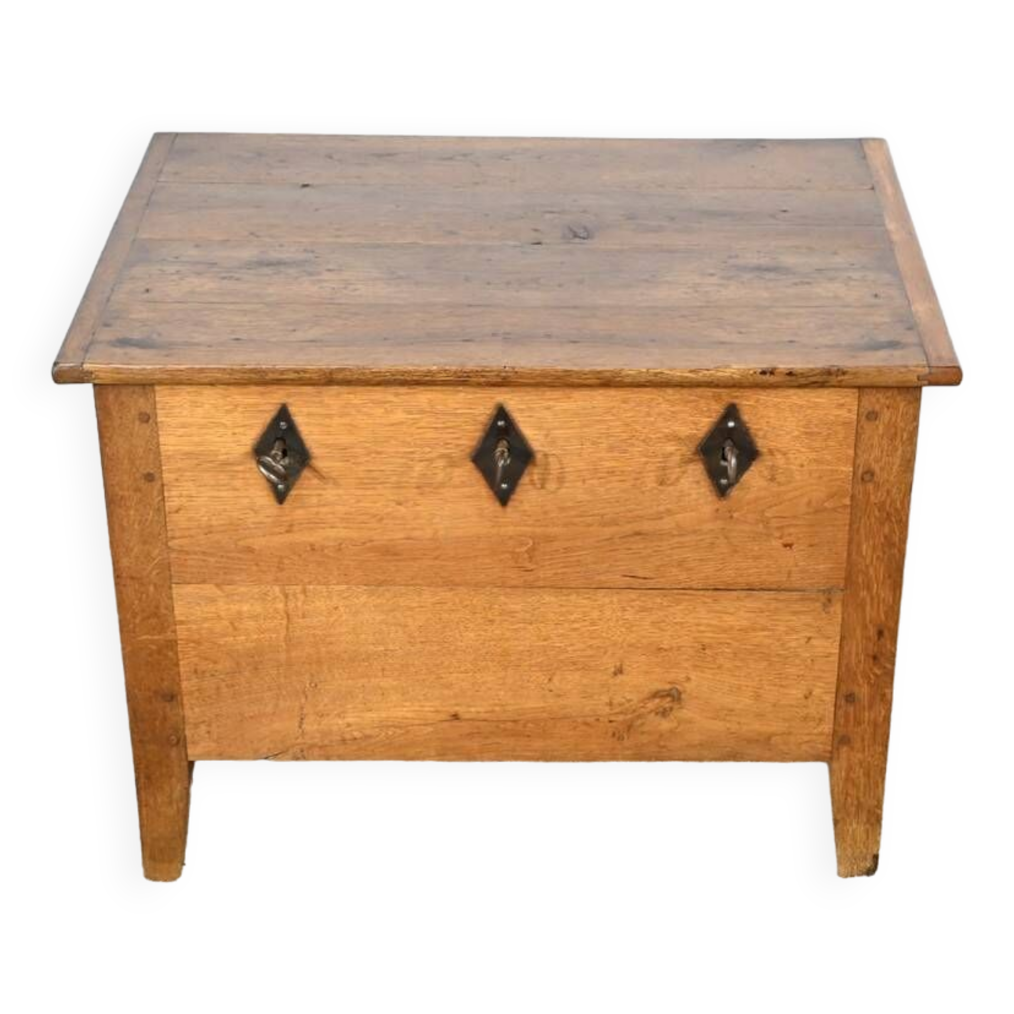 Oak Community Chest – Late 19th Century