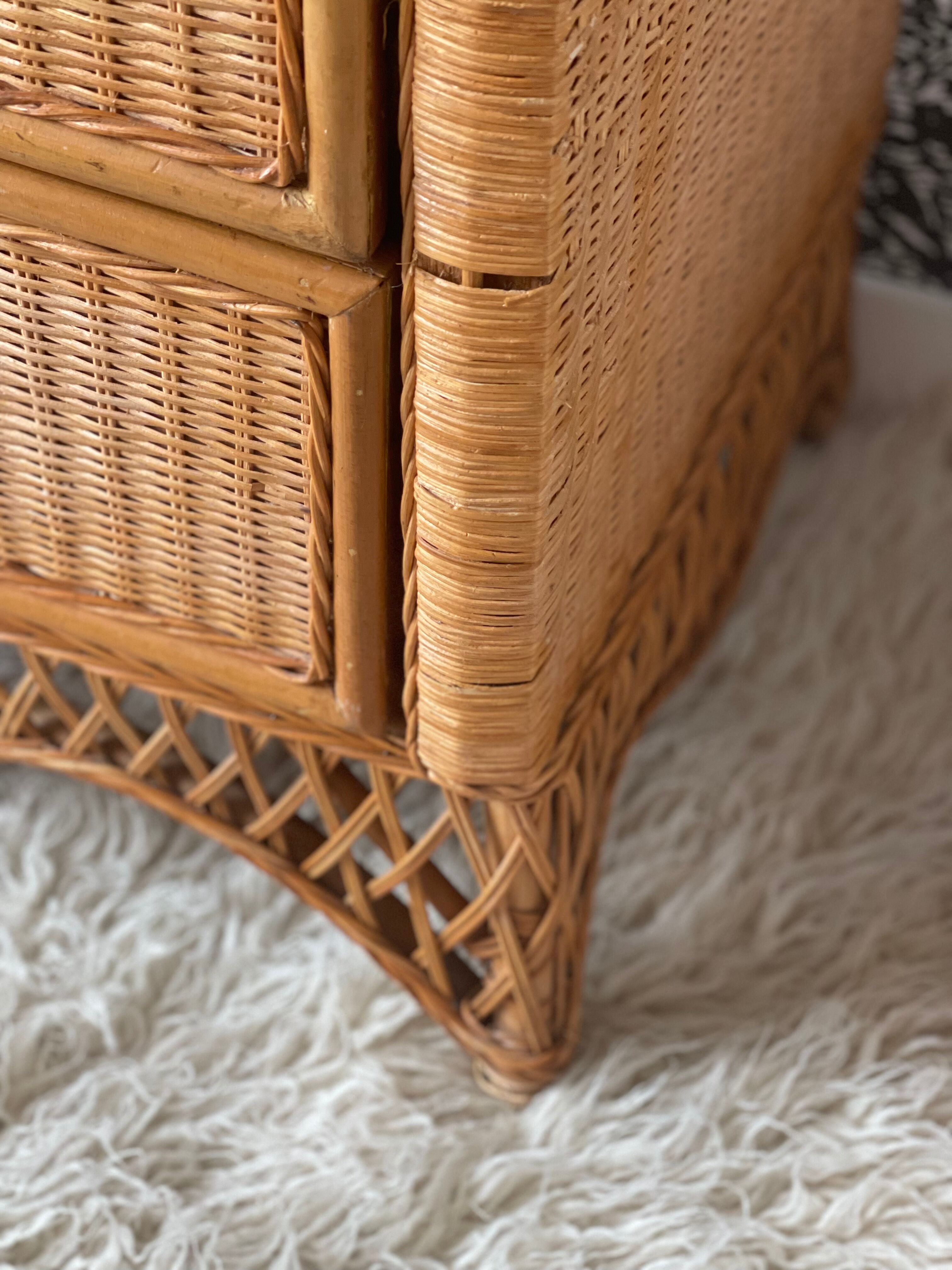 Commode vintage en rotin