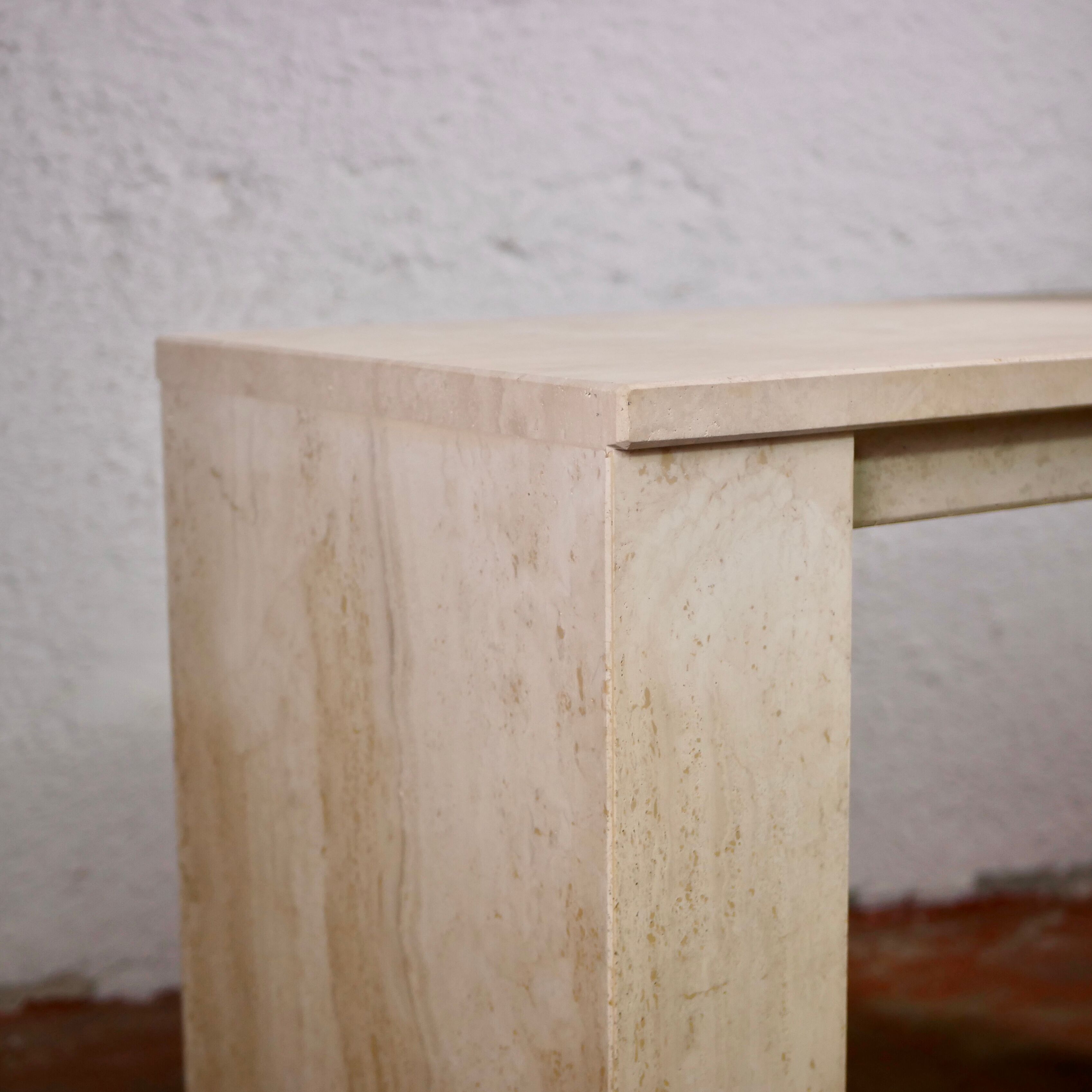 Cinna travertine desk