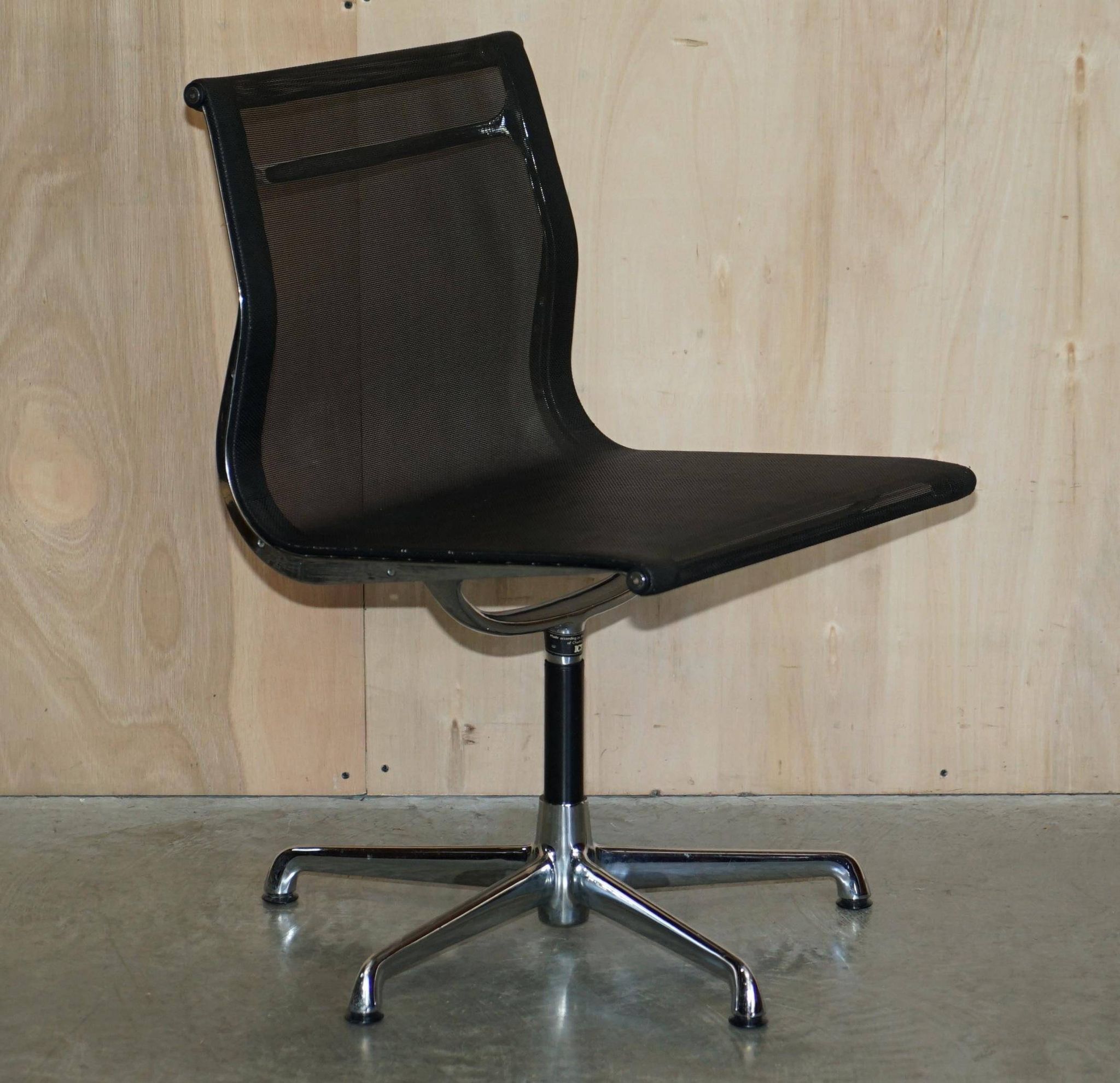 Fauteuil de bureau pivotant vintage Vitra ICF Eames EA105 Hopsak