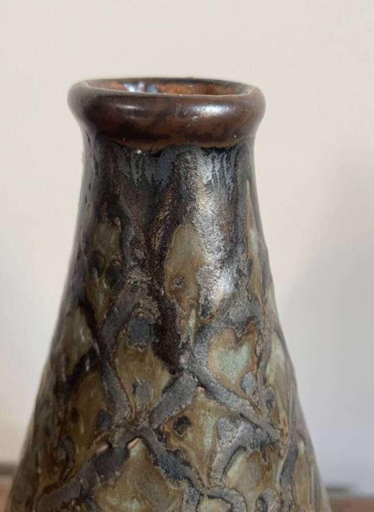 Vase en grès manufacture hb quimper, période odetta