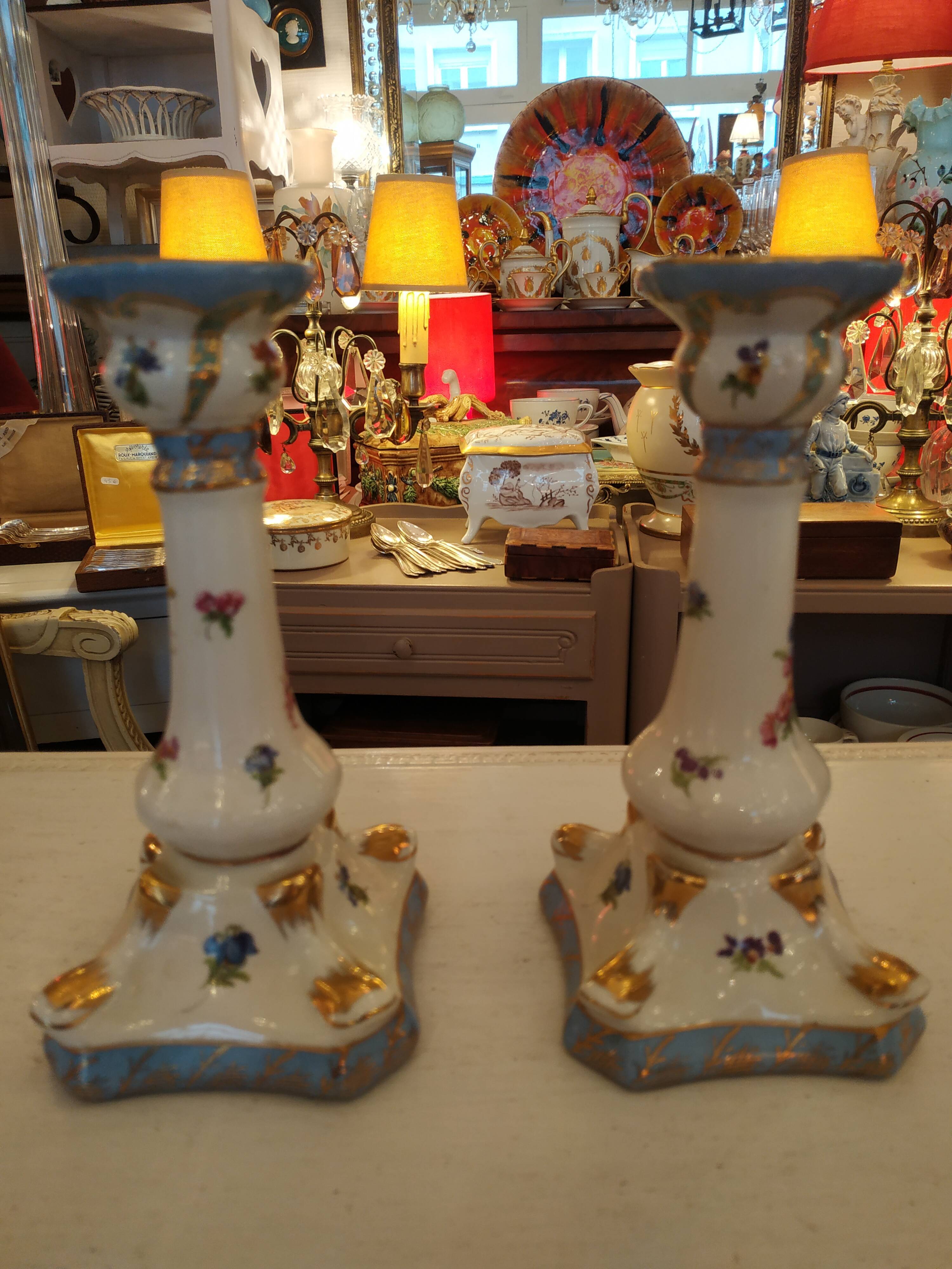 2 porcelain candlesticks