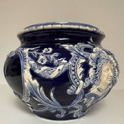 Vase - Cache pot en faïence baroque de Saint Clément, XIX eme