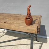 Eiffel metal base workshop with rivets