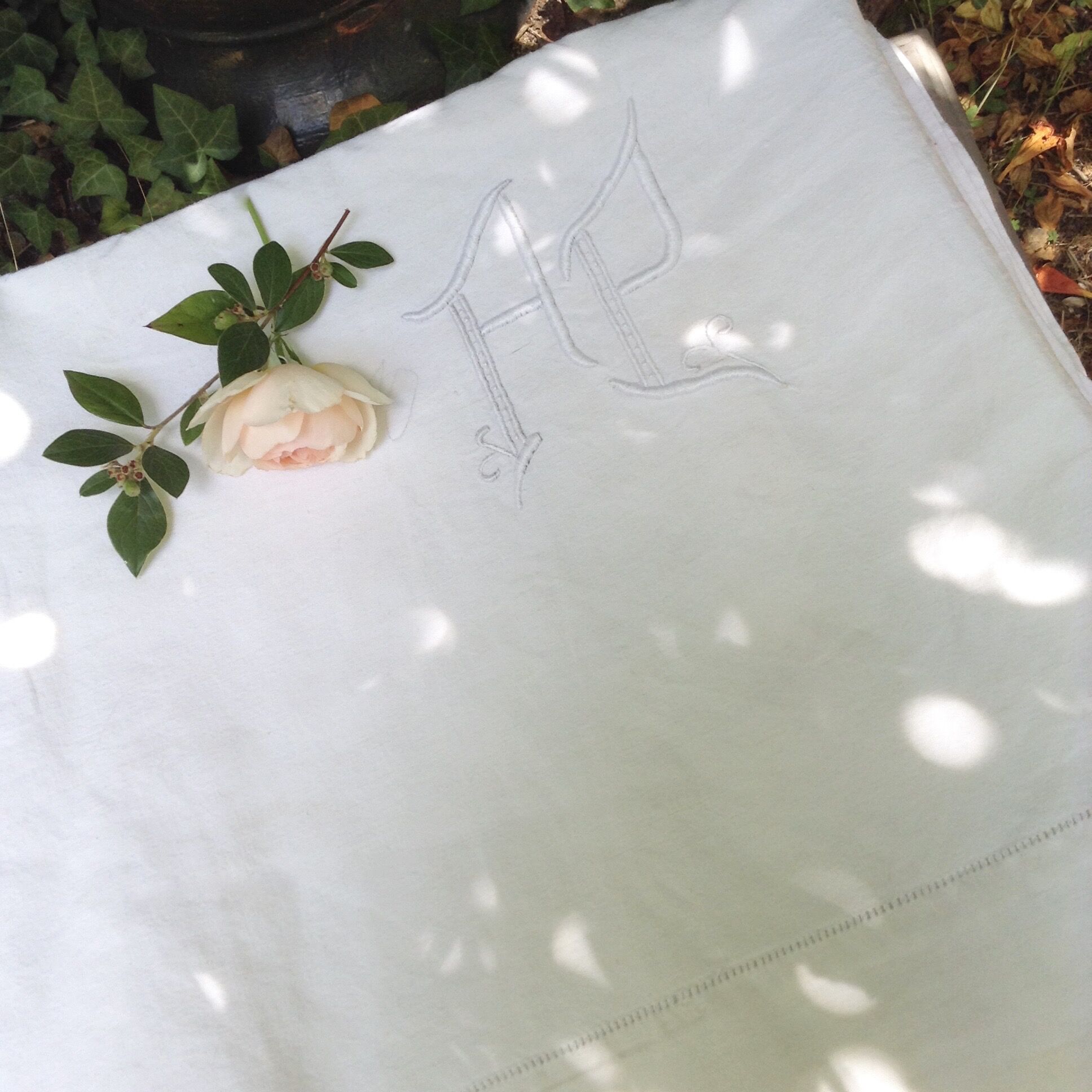 Large sheet former of the nineteenth century Monogram