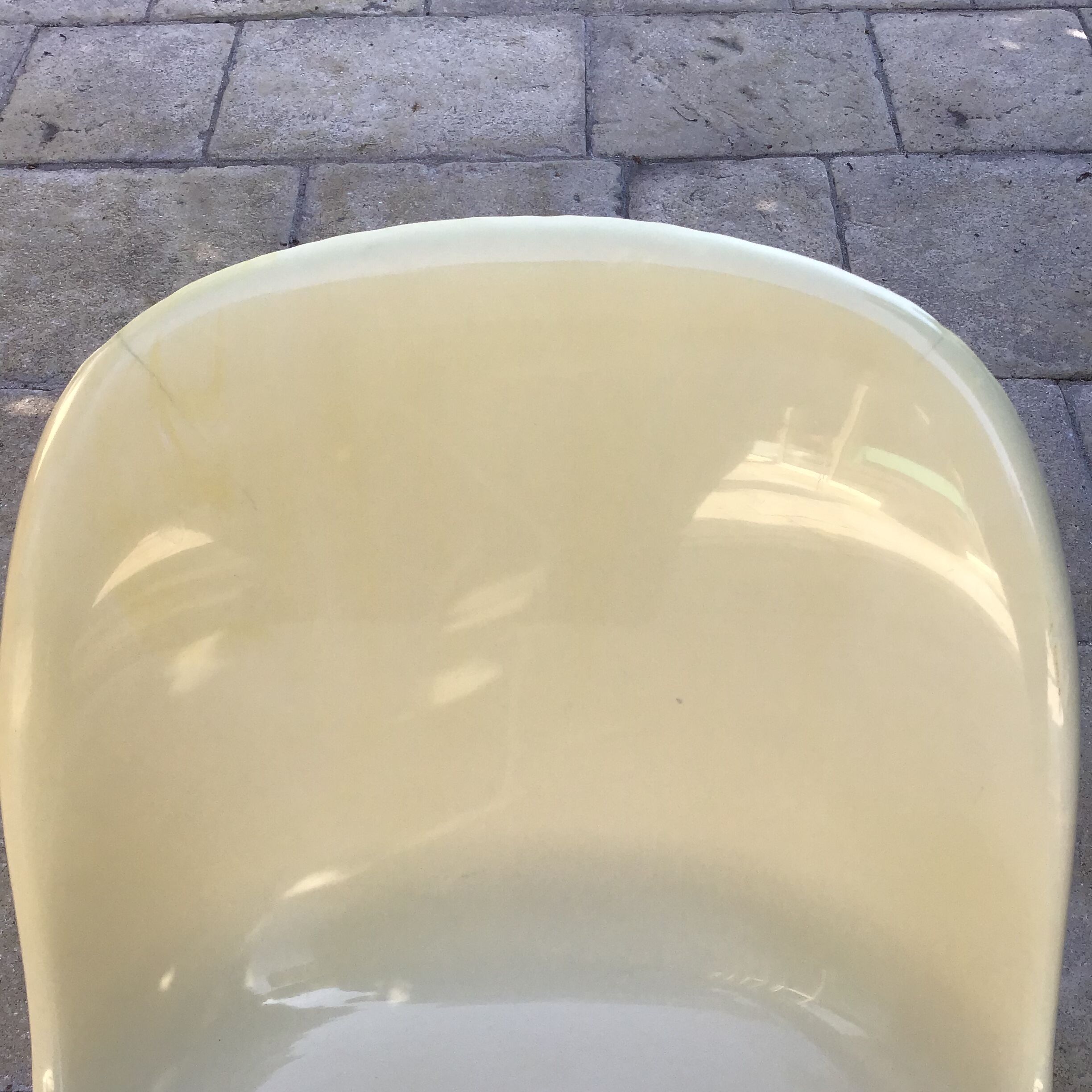 Suite de quatre chaises Casala