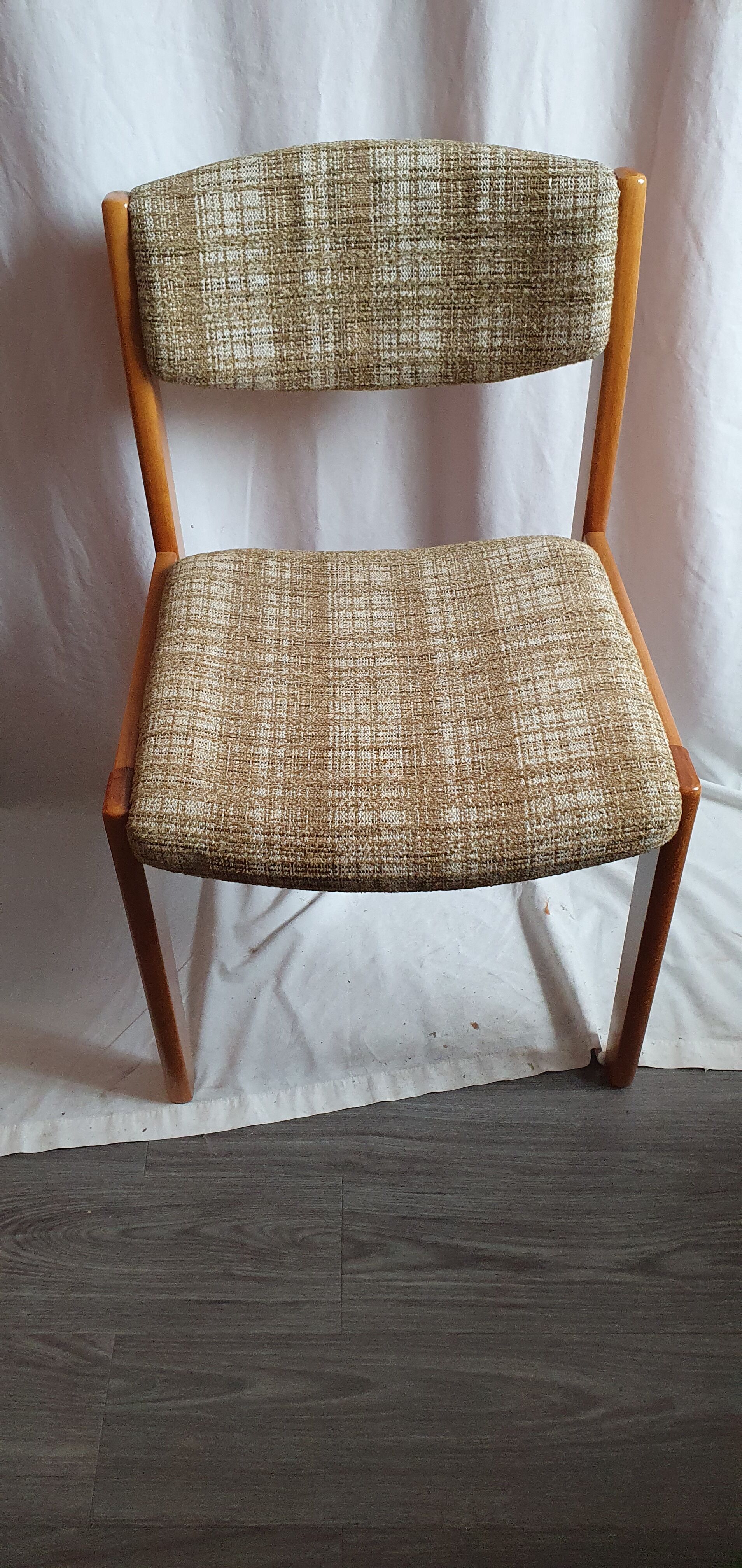 4 chaises scandinave de 1960