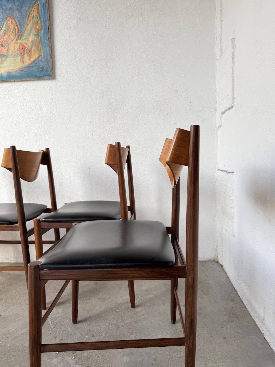 Set of 4 Italian chairs by Gianfranco Frattini.