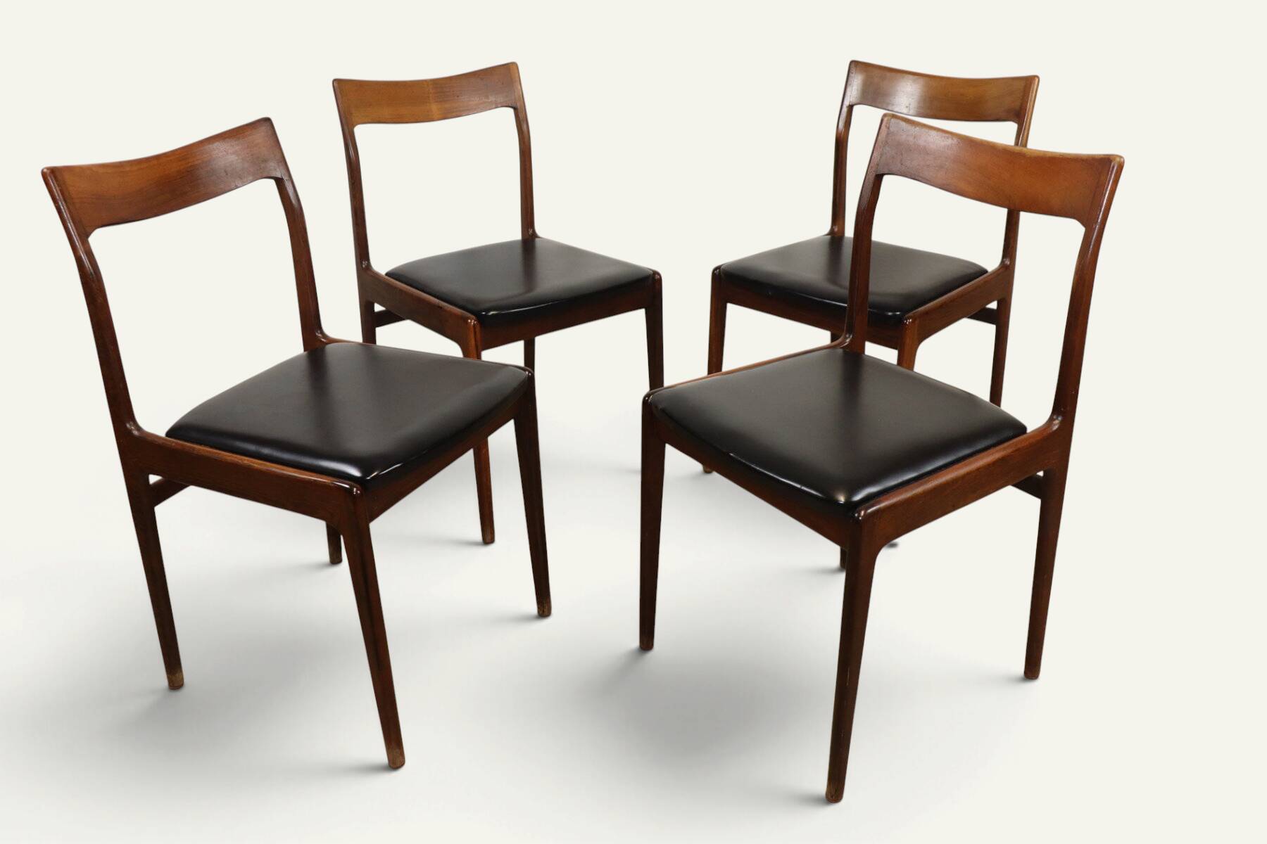 Set of 4 vintage teak and black faux leather chairs – 1960s