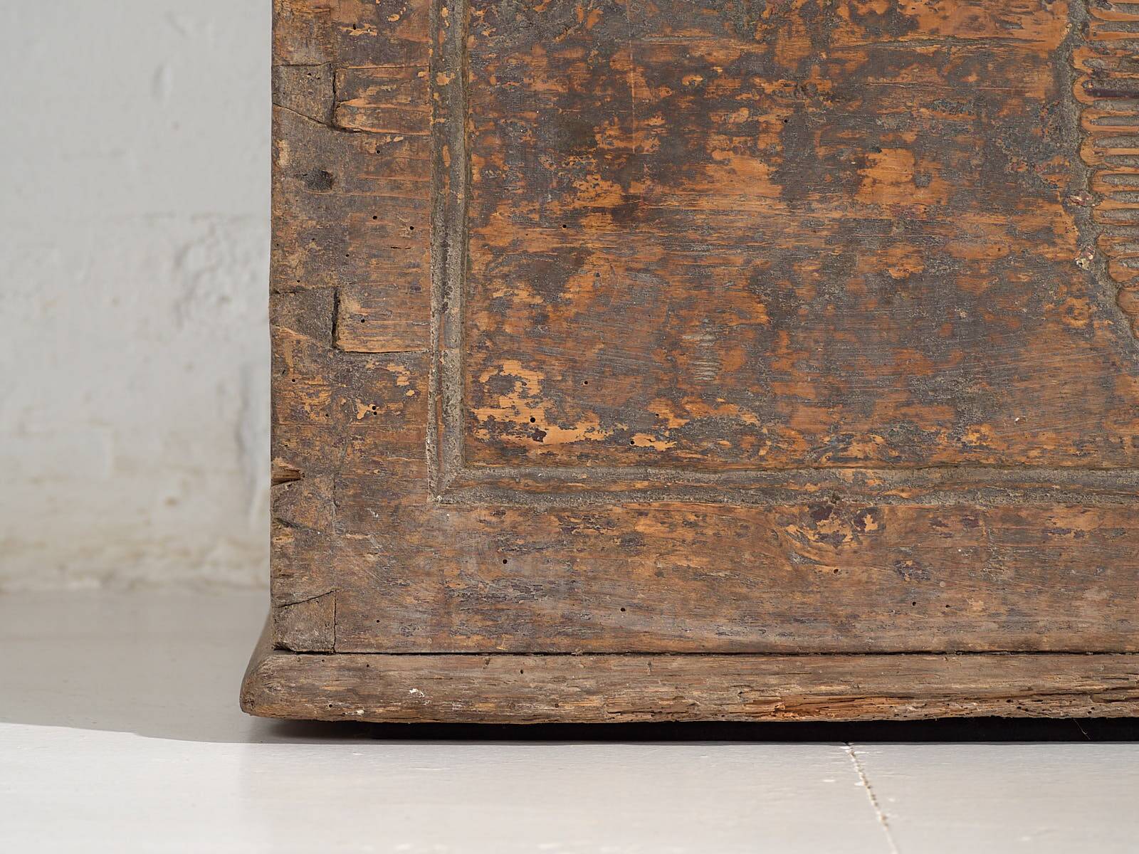 Ancien coffre en bois massif (Année 1830) #34